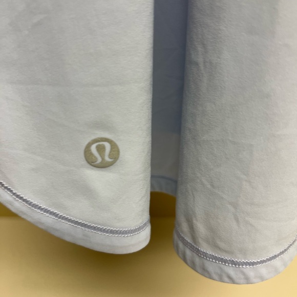 Lululemon Mesh Tank - Picture 3 of 4